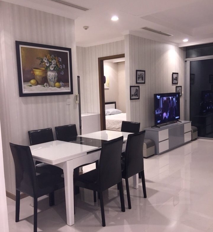 Ban-an-can-ho-3-phong-ngu-Landmark-3-720x785-min