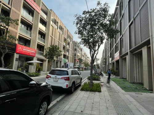 The Global City-Cho thuê nhà phố Soho 8 phòng 4WC - đã ngăn kính